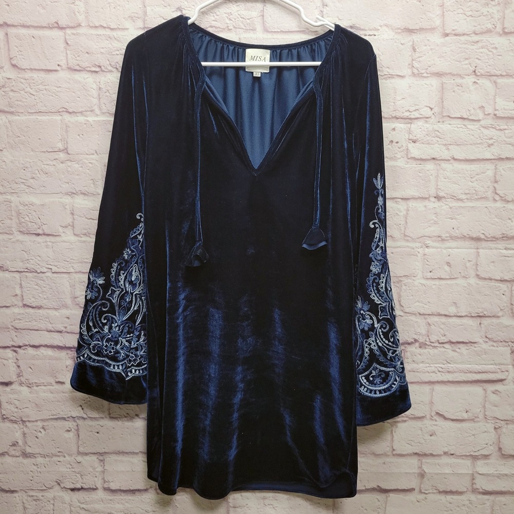 Misa Los Angeles Velvet Boho Shift Dress‎ Size XS Embroidered Flare Sleeve Mini